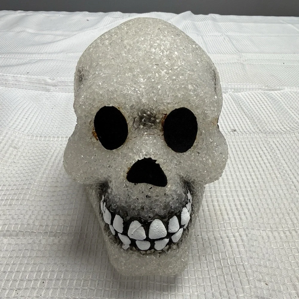 VTG Halloween Skull Light Up Melted Plastic Popcorn Blow Mold Scary Ghostly Fall